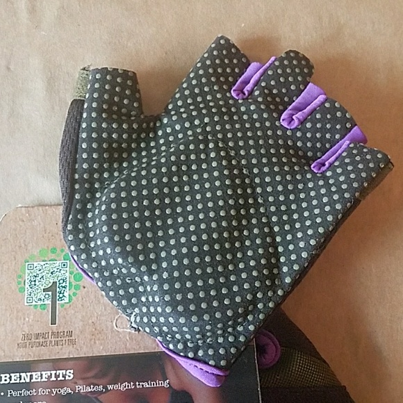 Natural Fitness Wags Wrist Assured Gloves - Picture 4 of 8